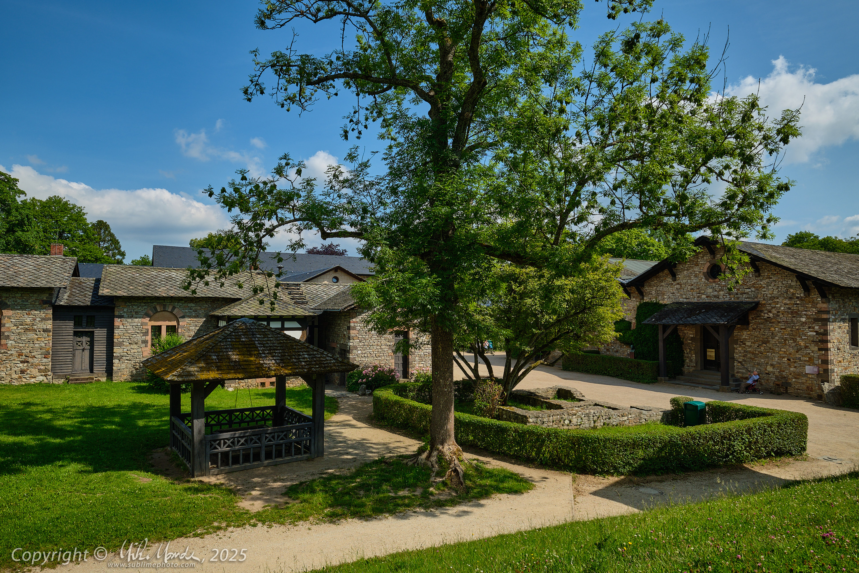 Saalburg Roman Forst and Museum photo