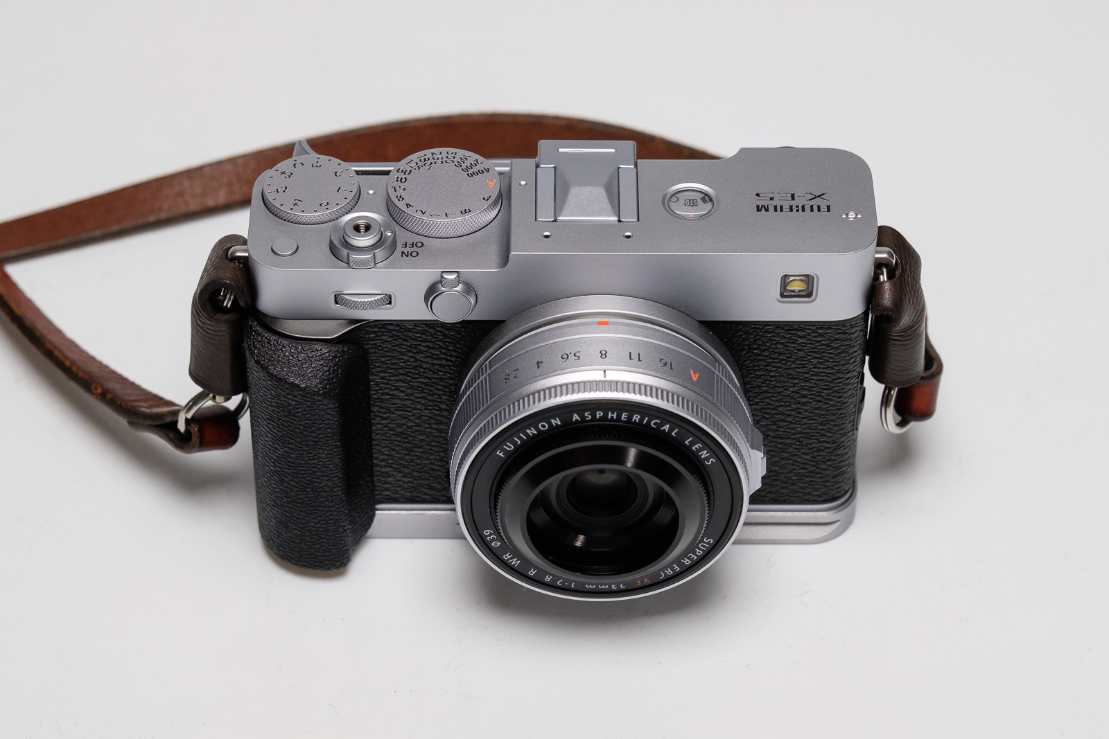 Fujifilm X-E5 headline image