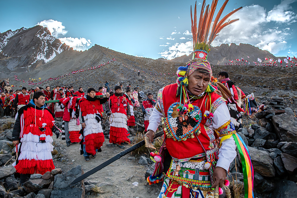 Peru, Indigenous peoples. Mountain procession