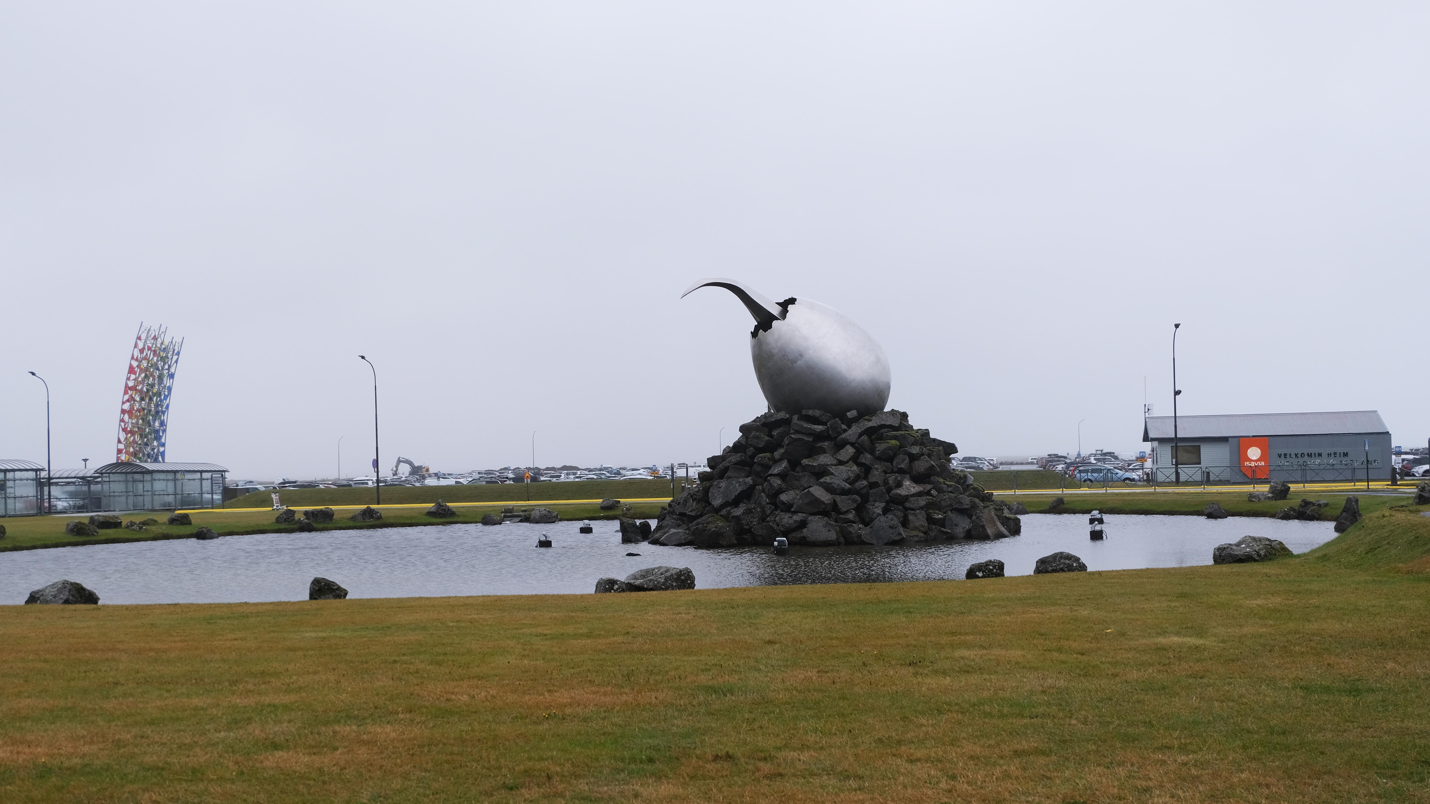 Keflavik Airport, Sculptures