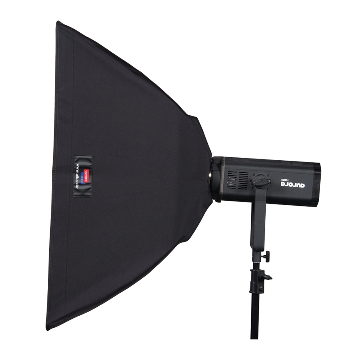 Aurora LBD2R 68S Recessed Softbox 60x80cm (24x32in) Silver interior