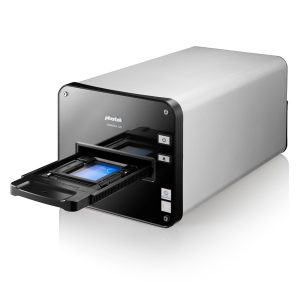 Plustek OpticFilm 120 Medium Format Scanner – Beau Photo Supplies Inc.