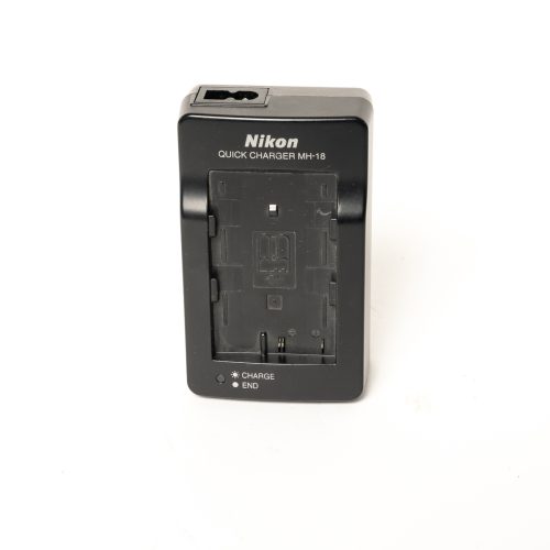 Used Nikon Charger for D50, D70, D80, D90, D200, D300 - Image 2