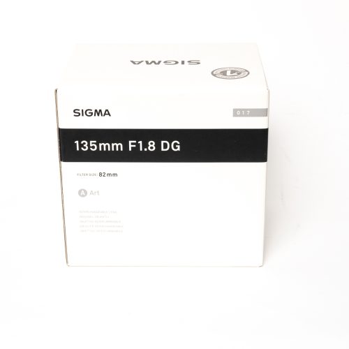 Sigma 'Art' 135mm F1.8 DG HSM (Nikon FX-F mount)'