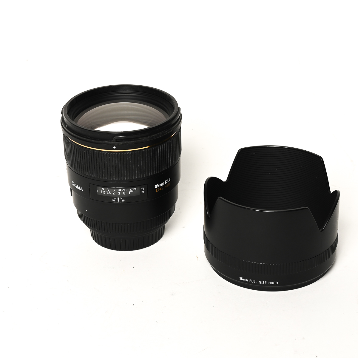 Sigma EXDG 85 f/1.4 for Canon