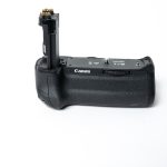 BG-E16 battery grip