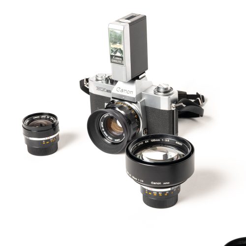 Used Canon EX Auto W/ 50mmf f1.8, 35mm f3.5, 125mm Lens f3.5, Canonlite D Flash - Image 2