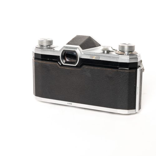Used Contax D w/ Zeiss Jena Tessar 50mm f2.8 w/ Jupiter-11 135mm f4 - Image 3