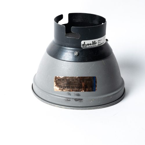 Used Dynalite 4040 7" grid reflector - Image 2