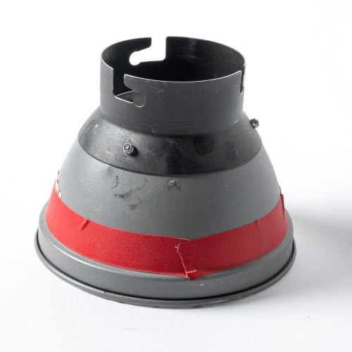 Dymalite 4040 7" grid reflector