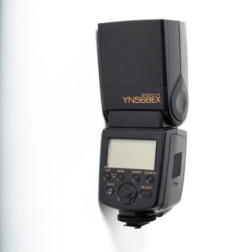 Yongnuo YN568EX flash