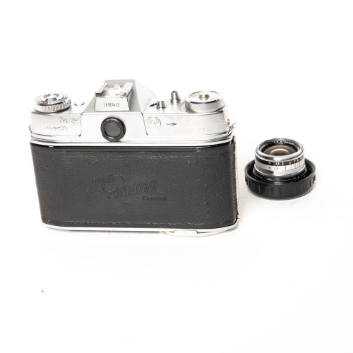 Kodak Retina reflex S w/ Retina-Xenar 50mm f2.8 / Retina-Hellgon 35mm f5.6
