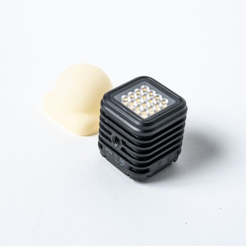 Includes: Diffusion cap, No charge cord