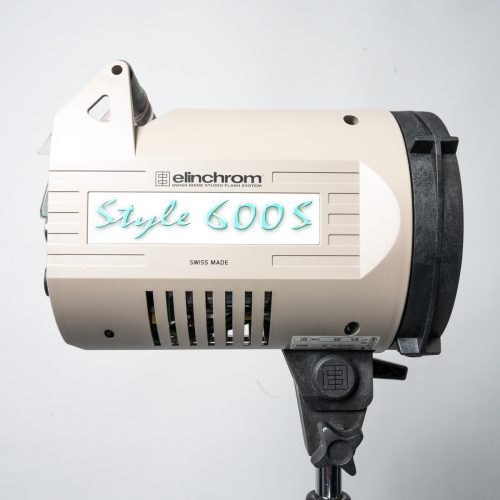 Used Elinchrom Style 600 S with softbox - Image 2