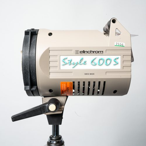 Used Elinchrom Style 600 S with softbox - Image 4