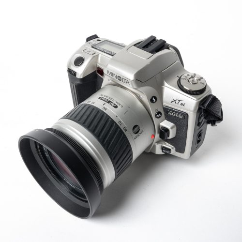 Used Minolta Maxxum XTsi w/ AF 28-80mm f3.5-5.6 - Image 2