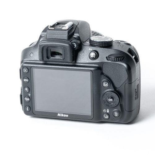 Used Nikon D3300 w/18-55mm and 55-300mm lenses - Image 3