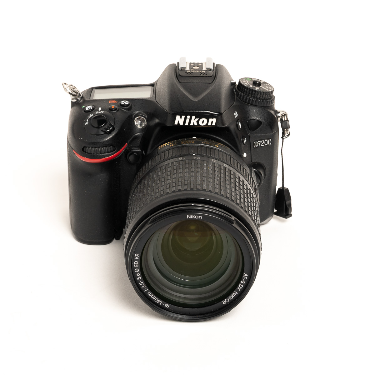 Nikon D7200 body w/ AF-S DX 18-140 f3.5-5.6G VR lens