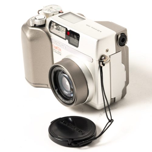Used Olympus Camedia C-3020 Ultrazoom - Image 2