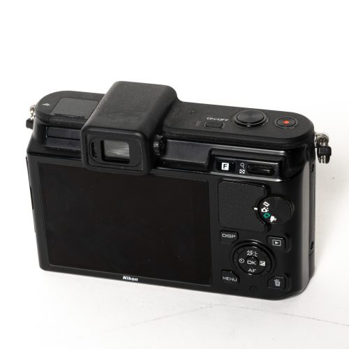 Used Nikon V1 kit , 10mm f2.5, 18.5mm f1.8, 10-30mm f3.5-5.6, 30-110mm f3.8-5.6 VR - Image 3