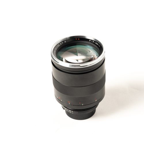 Used Carl Zeiss Apo Sonnar 135mm f2 ZF.2 T* Nikon Mount - Image 2